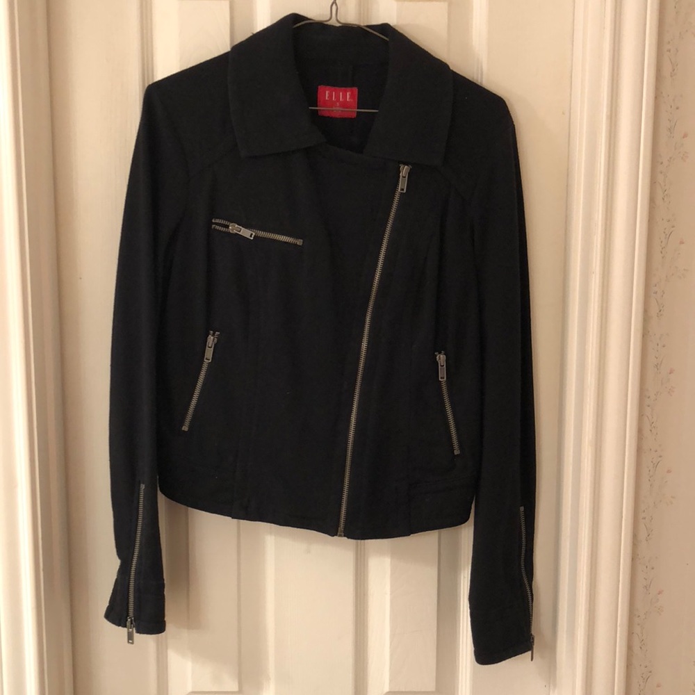 Elle small black jacket